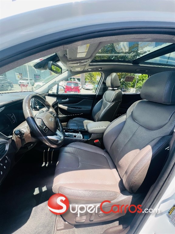 2019 Hyundai Santa Fe Limited — foto 11 / 12