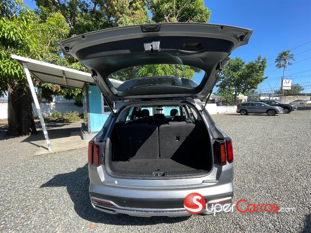 2023 Kia Sorento LX — foto 5 / 12