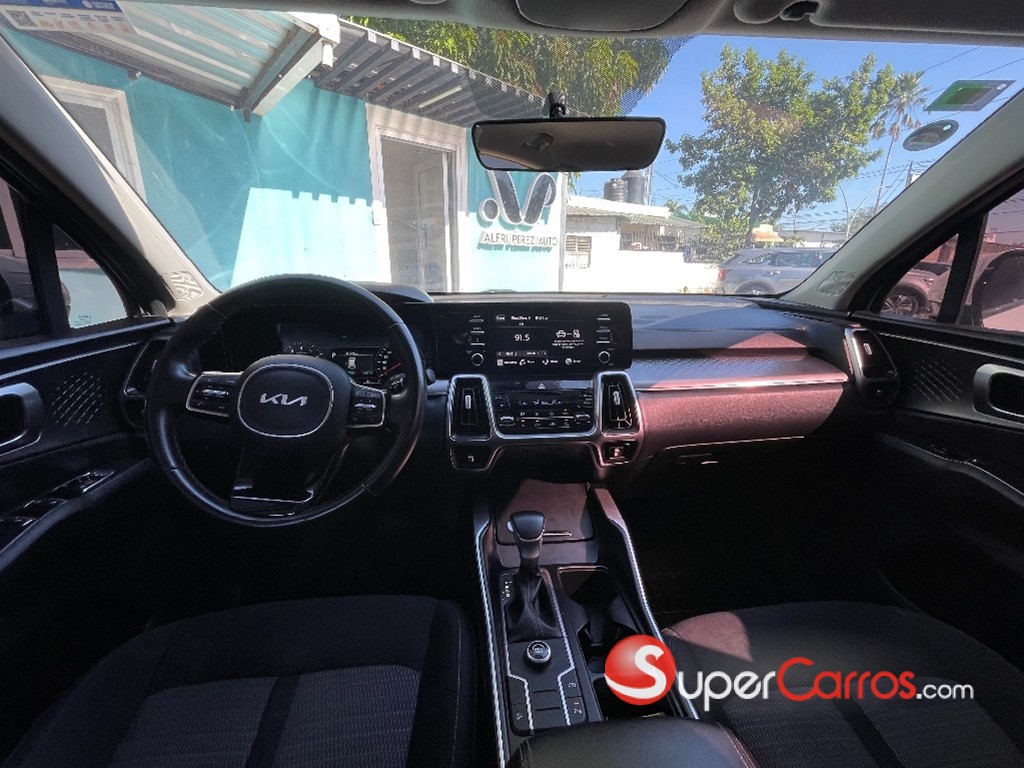 2023 Kia Sorento LX — foto 11 / 12