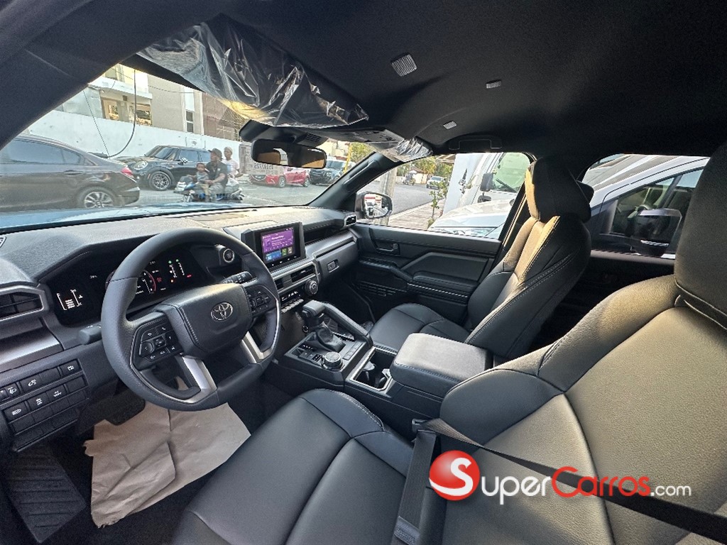 2026 Toyota 4 Runner SR5 — foto 9 / 9