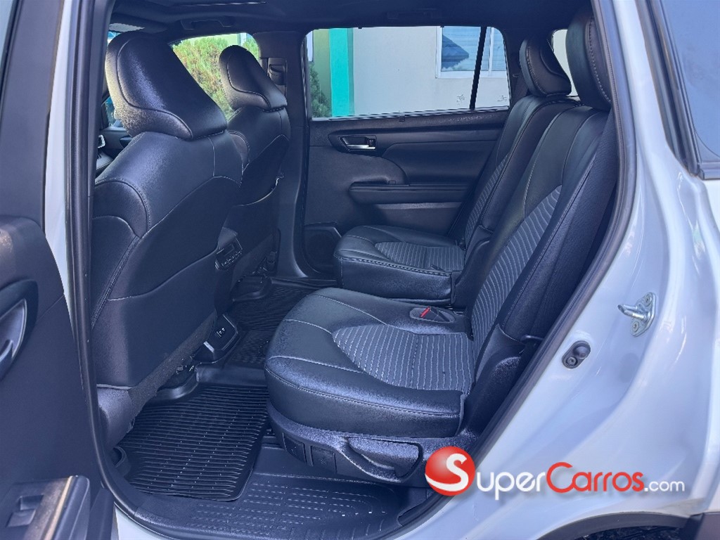 2021 Toyota Highlander XSE — foto 12 / 12