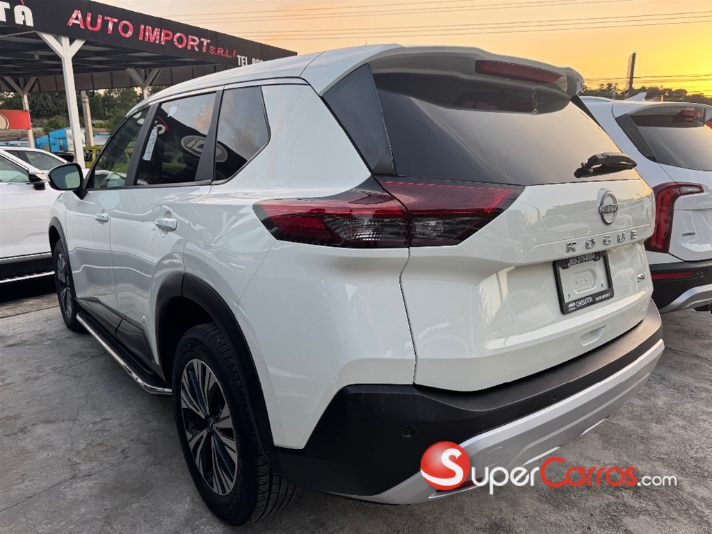 2023 Nissan Rogue SV — foto 5 / 8