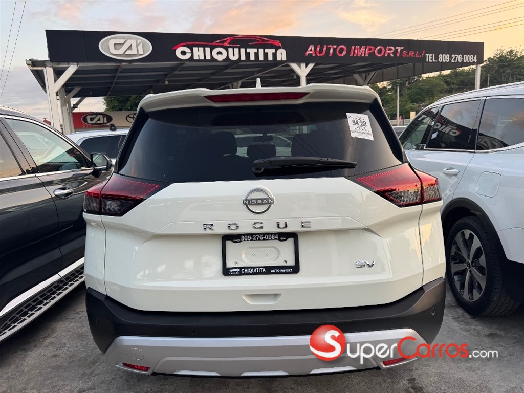 2023 Nissan Rogue SV — foto 7 / 8