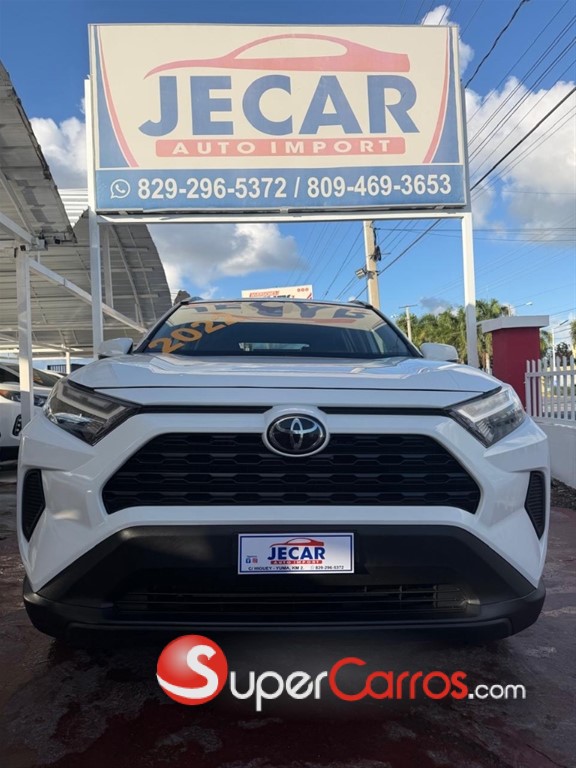 2022 Toyota RAV4 XLE — foto 3 / 12