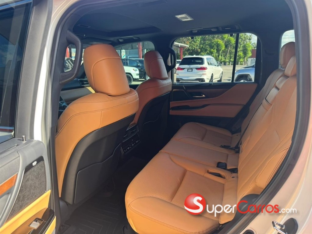 2024 Lexus LX 600 Luxury — foto 8 / 11