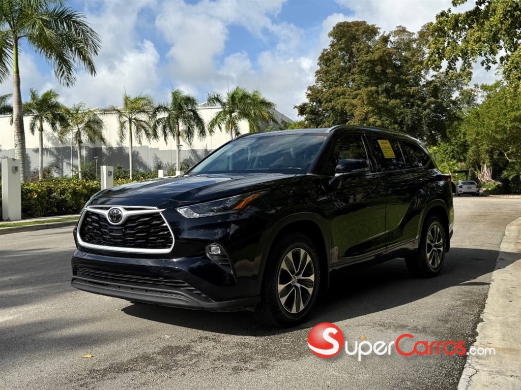 2021 Toyota Highlander XLE — foto 6 / 10