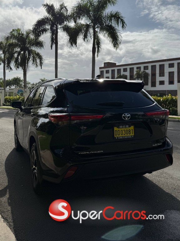2021 Toyota Highlander XLE — foto 9 / 10