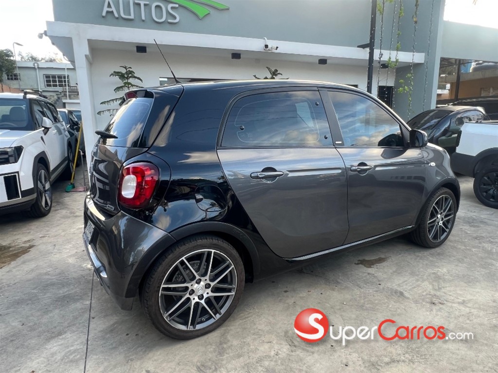 2018 Smart Brabus Forfour — foto 4 / 10