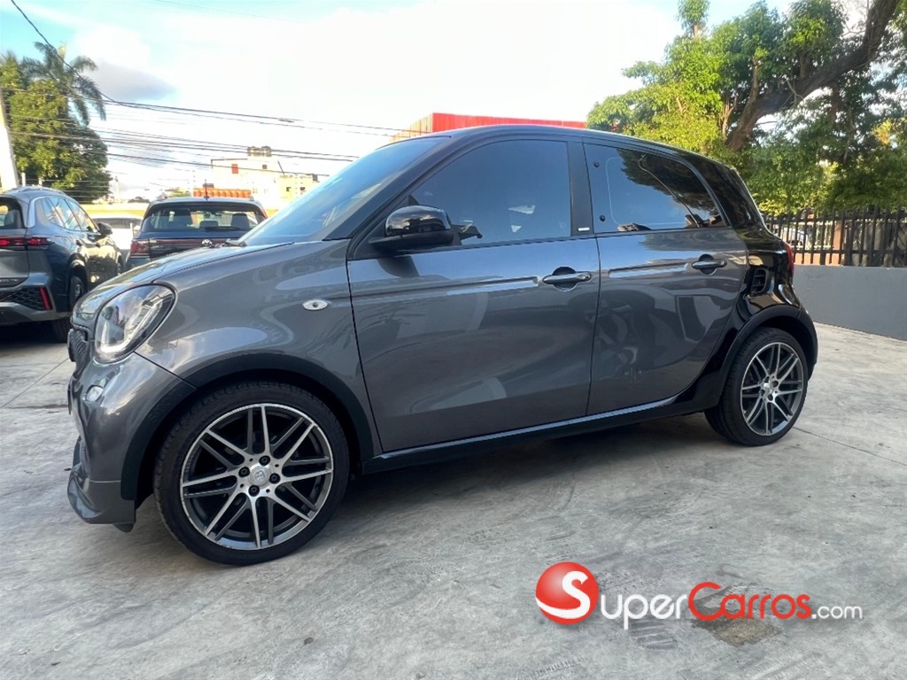 2018 Smart Brabus Forfour — foto 10 / 10