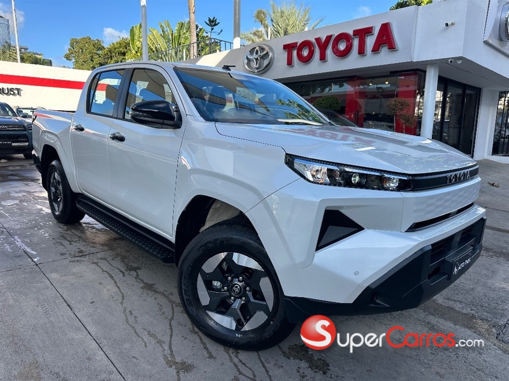 2026 Toyota Hilux LIMITED BEV