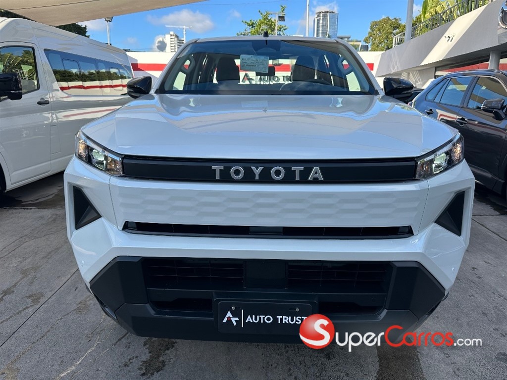 2026 Toyota Hilux LIMITED BEV — foto 2 / 9