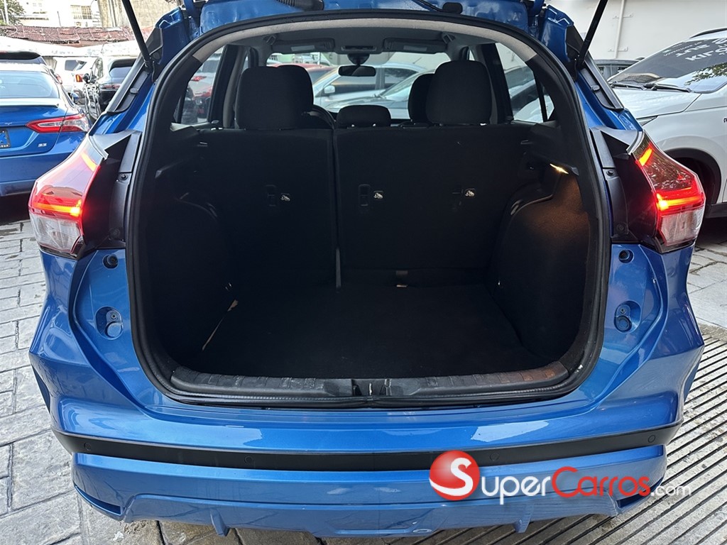 2021 Nissan Kicks — foto 12 / 12