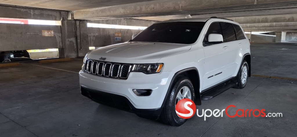 2017 Jeep Grand Cherokee Laredo — foto 3 / 11