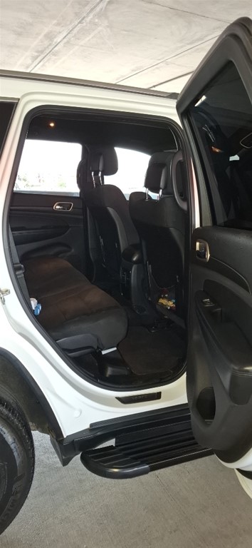 2017 Jeep Grand Cherokee Laredo — foto 8 / 11