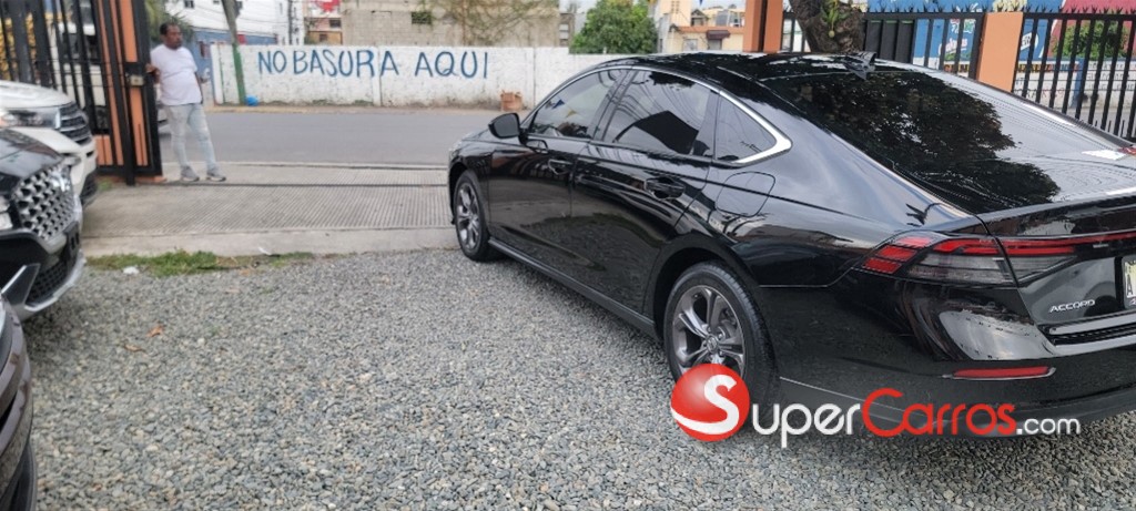 2023 Honda Accord EX — foto 7 / 12