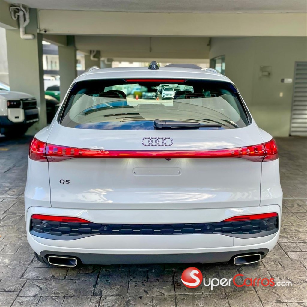 2025 Audi Q5 S-Line — foto 5 / 12