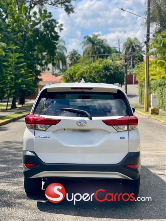 2020 Toyota Rush — foto 3 / 6