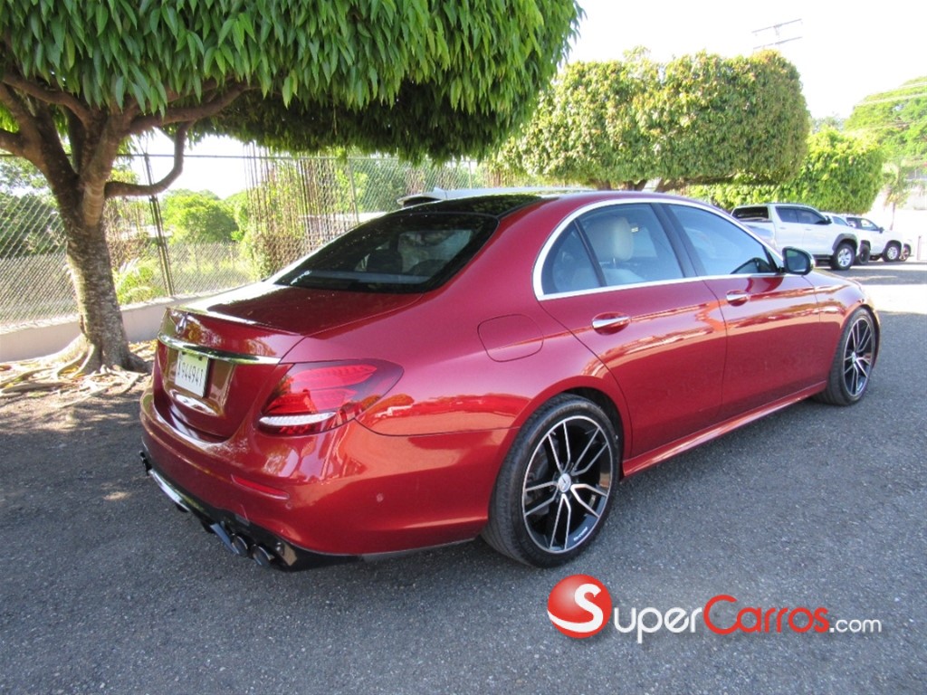 2017 Mercedes-Benz Clase E 300 — foto 3 / 10
