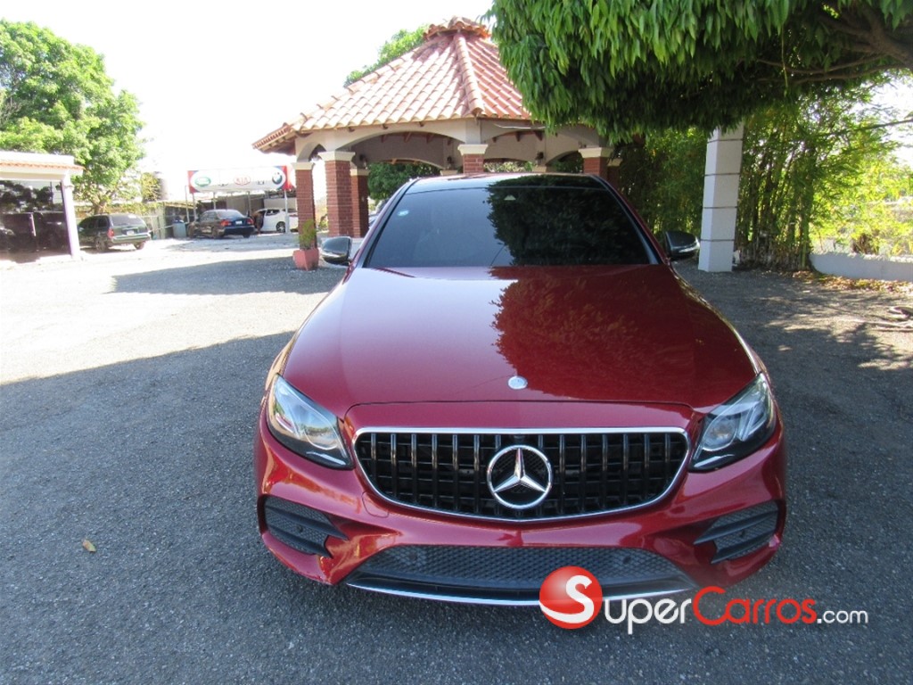 2017 Mercedes-Benz Clase E 300 — foto 4 / 10