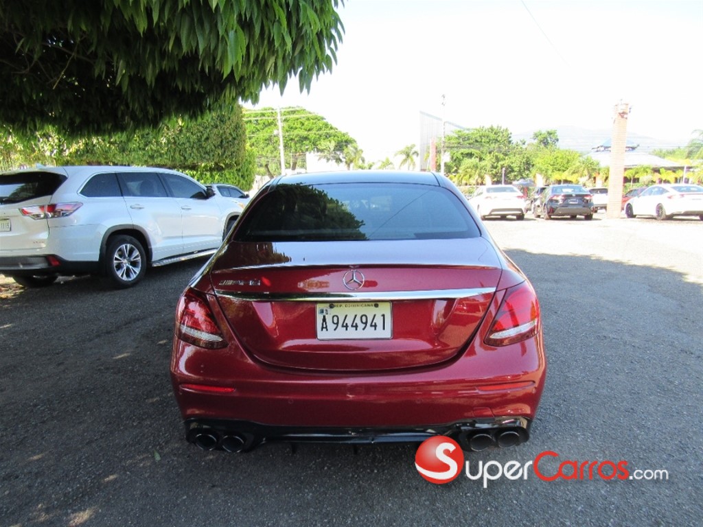 2017 Mercedes-Benz Clase E 300 — foto 5 / 10