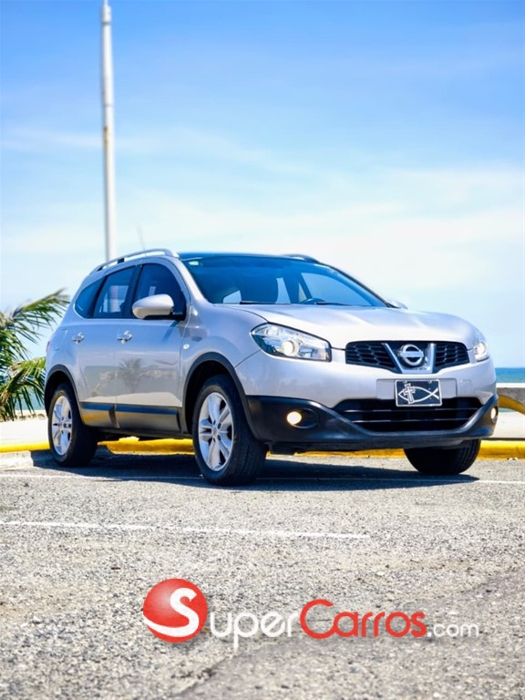 2015 Nissan Qashqai +2