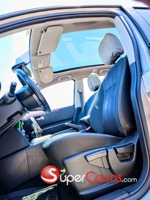 2015 Nissan Qashqai +2 — foto 7 / 12