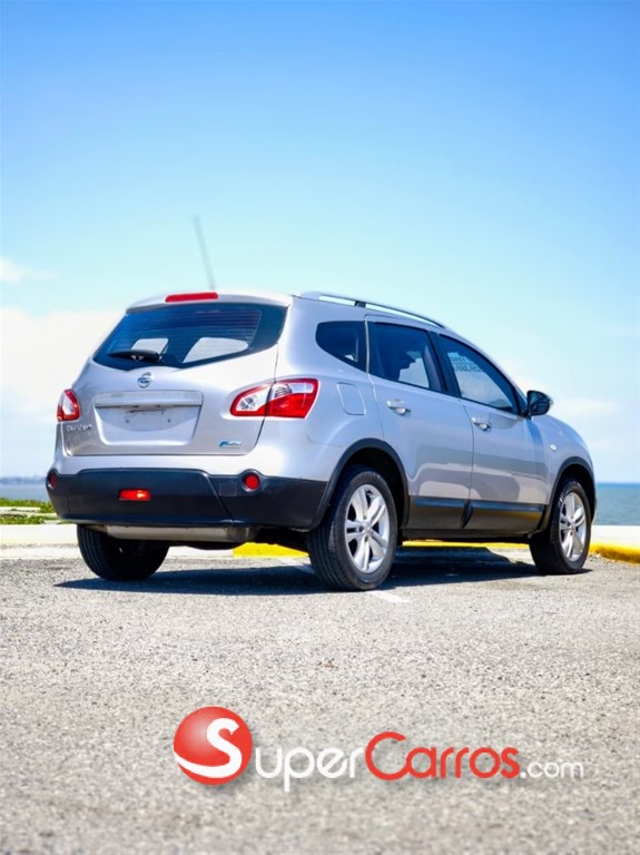 2015 Nissan Qashqai +2 — foto 10 / 12