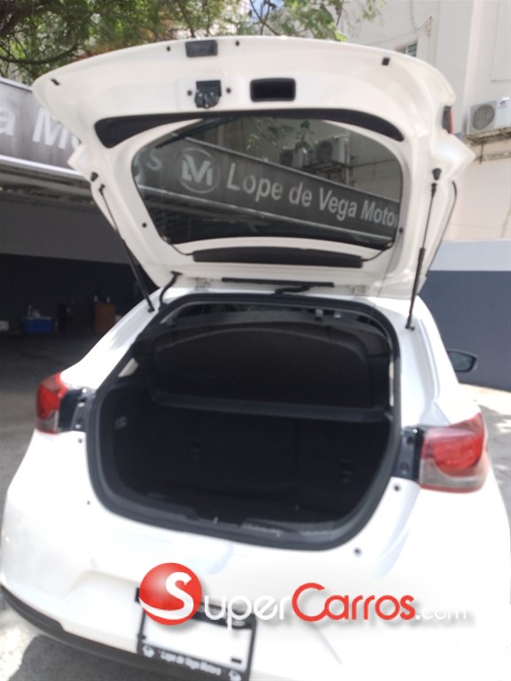 2021 Mazda 2 — foto 3 / 12