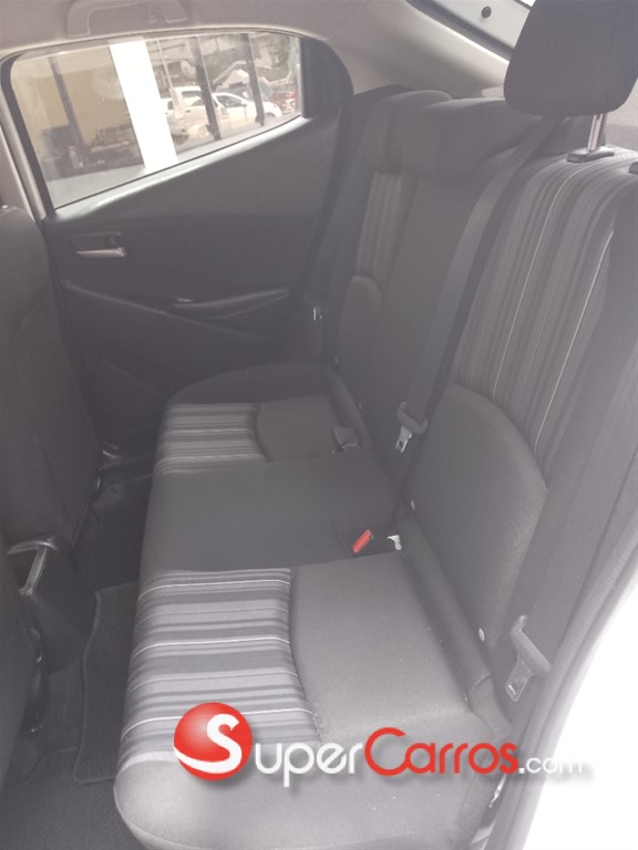 2021 Mazda 2 — foto 7 / 12