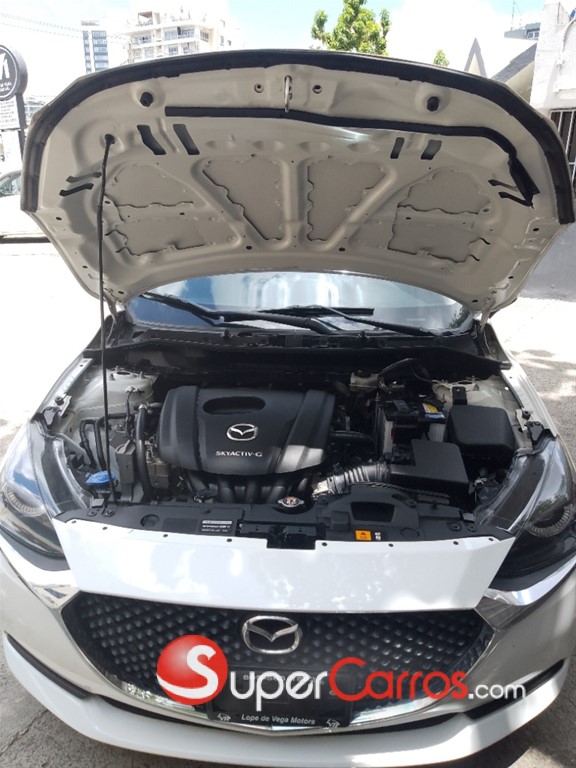 2021 Mazda 2 — foto 11 / 12