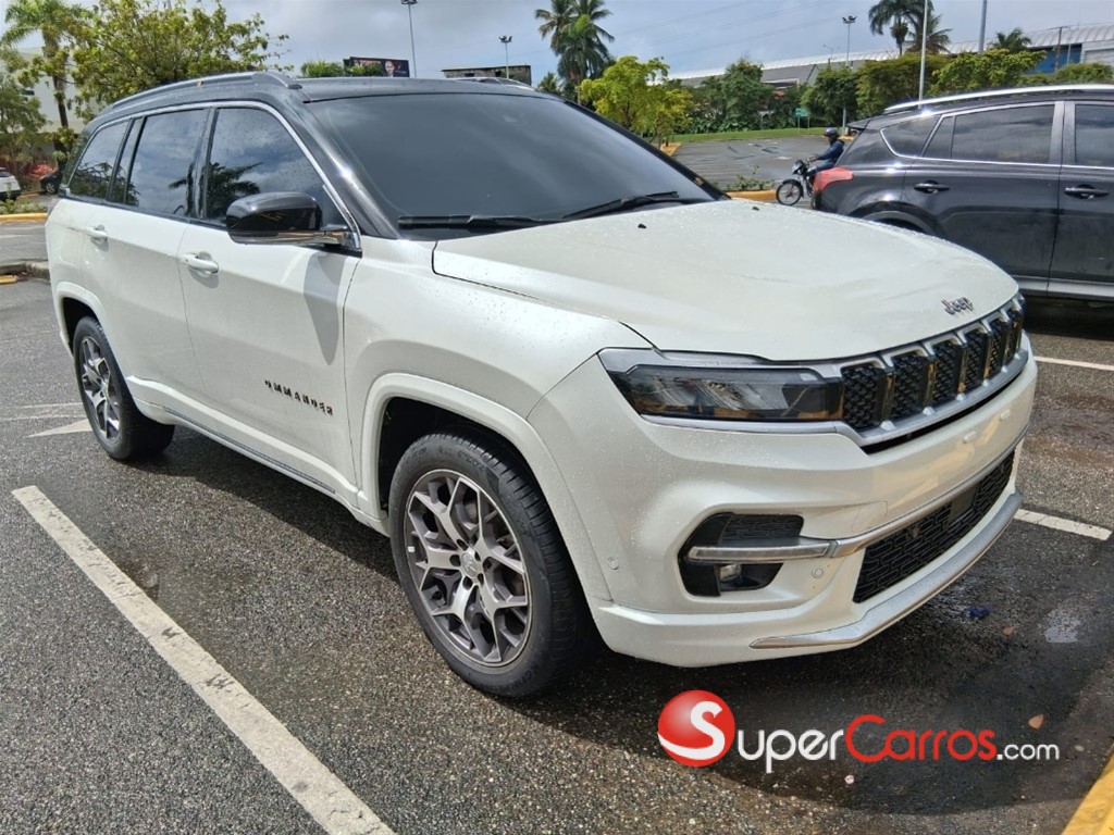 2024 Jeep Commander Overland — foto 2 / 12