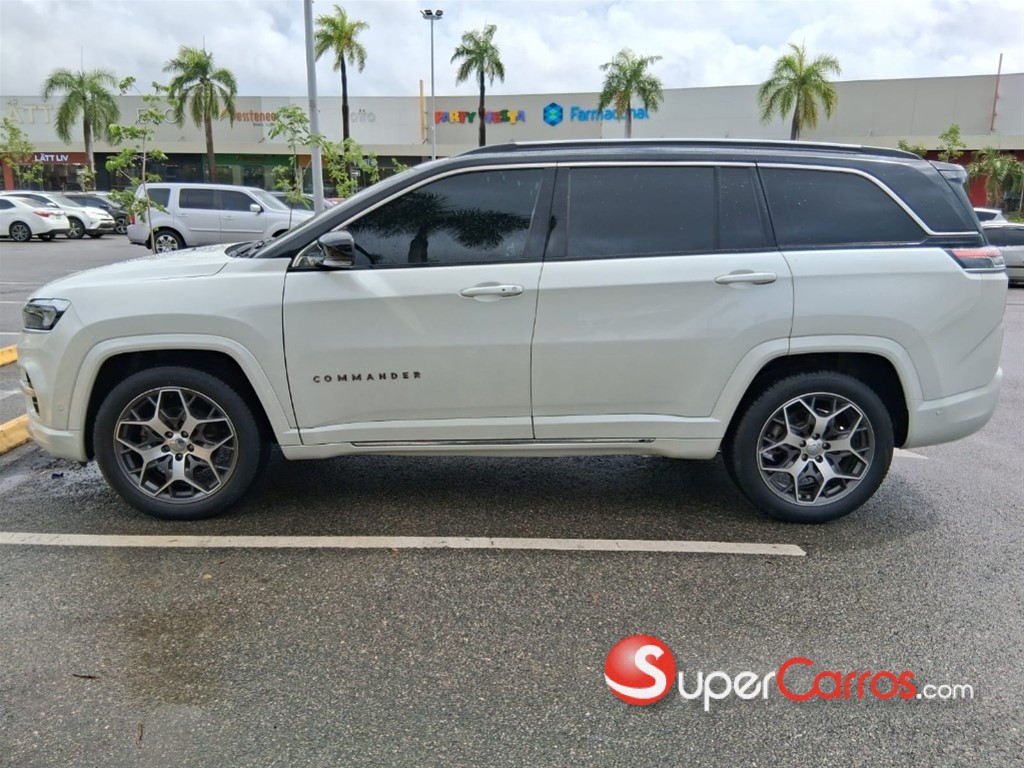 2024 Jeep Commander Overland — foto 8 / 12
