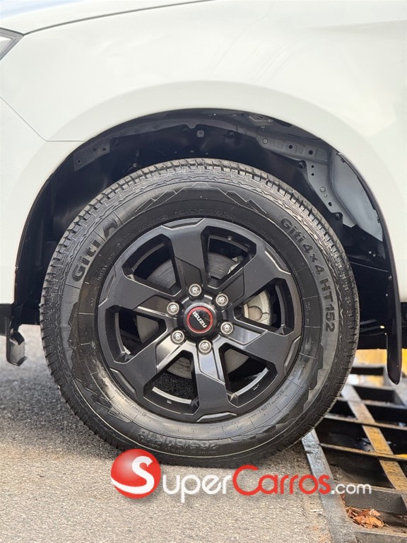 2025 Isuzu DMAX LSE — foto 5 / 12