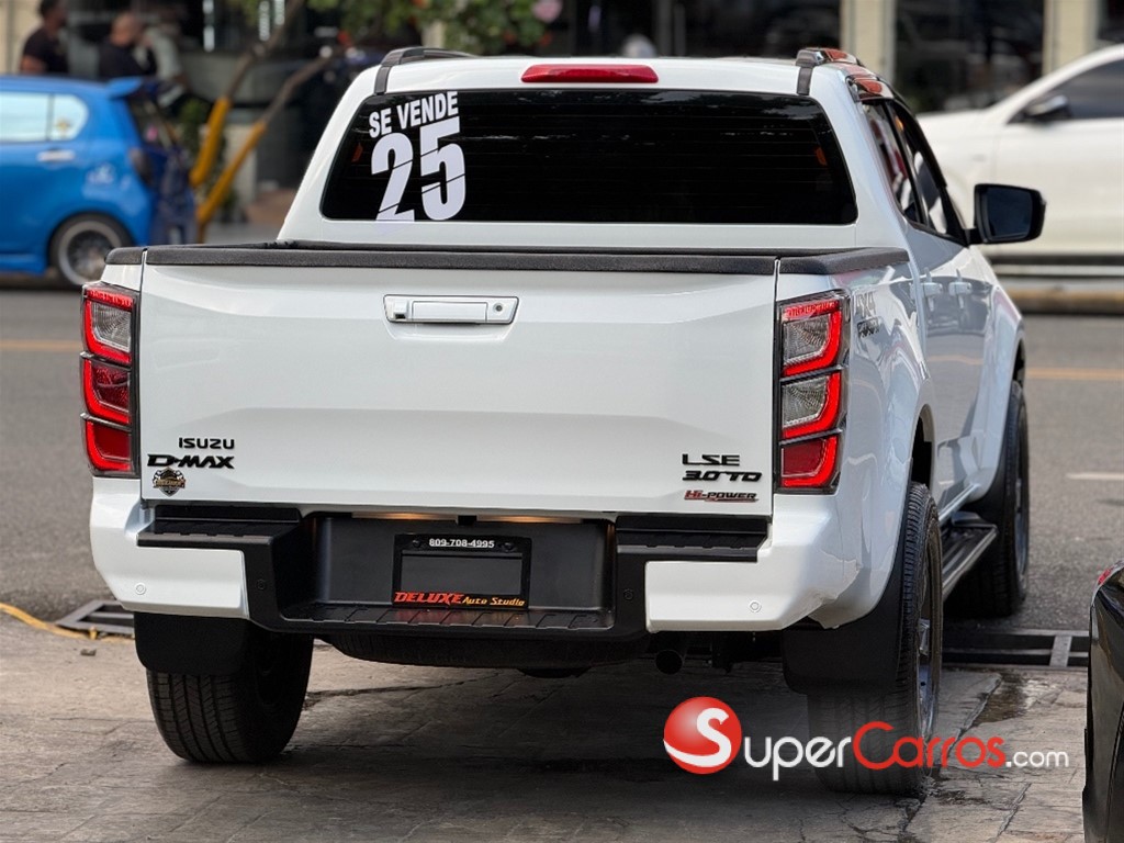 2025 Isuzu DMAX LSE — foto 6 / 12