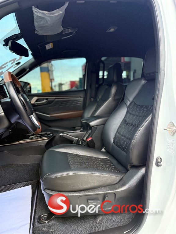 2025 Isuzu DMAX LSE — foto 12 / 12