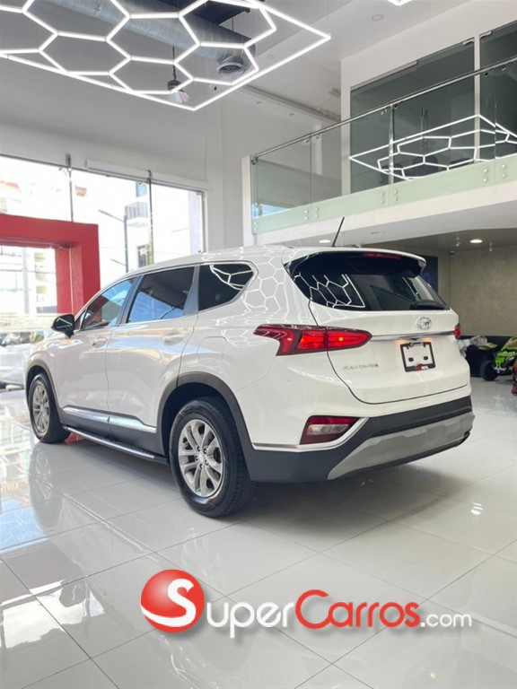 2019 Hyundai Santa Fe SE — foto 5 / 10