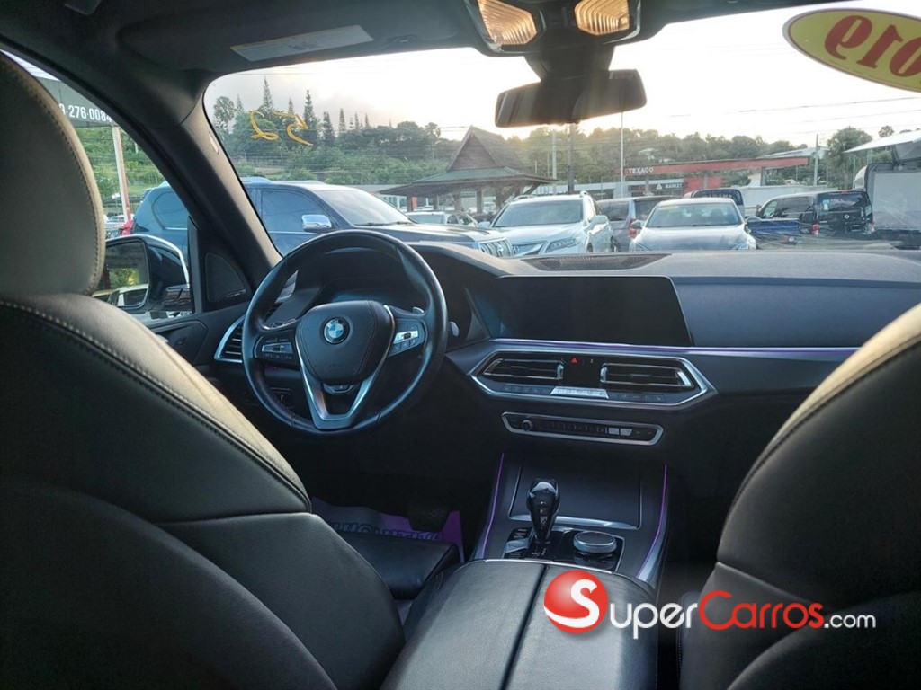 2019 BMW X 5 40i — foto 8 / 12