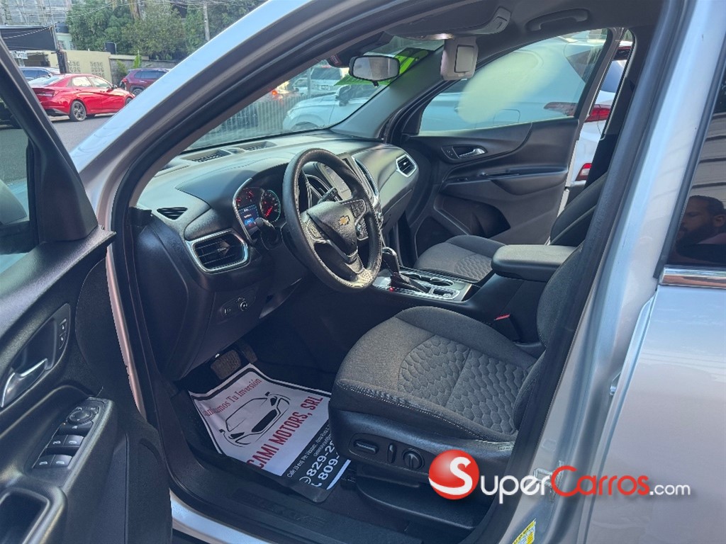 2020 Chevrolet Equinox LT — foto 8 / 12