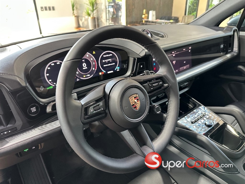 2026 Porsche Cayenne — foto 6 / 7