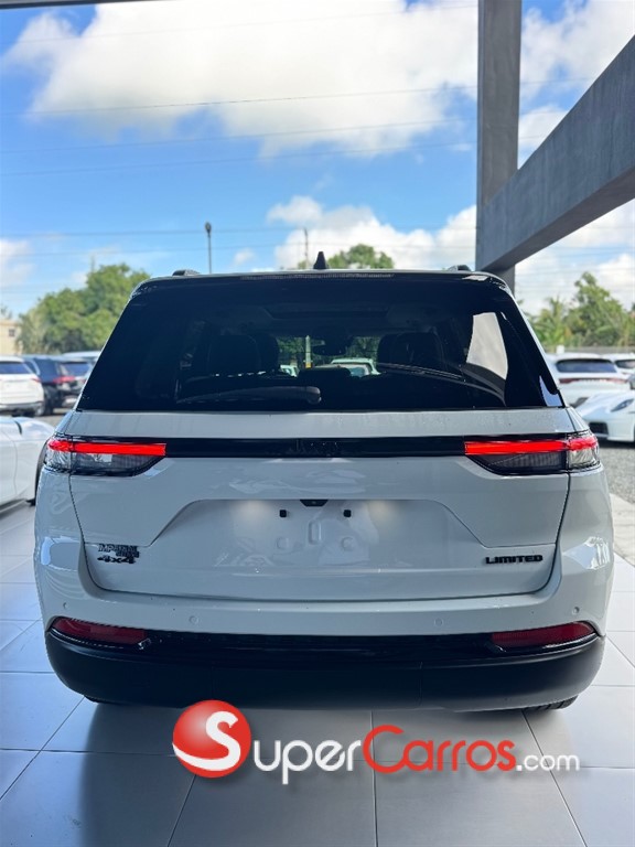 2023 Jeep Grand Cherokee Limited 4x4 — foto 4 / 10