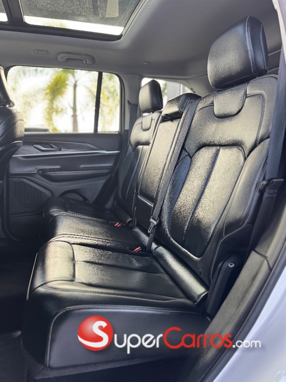 2023 Jeep Grand Cherokee Limited 4x4 — foto 9 / 10