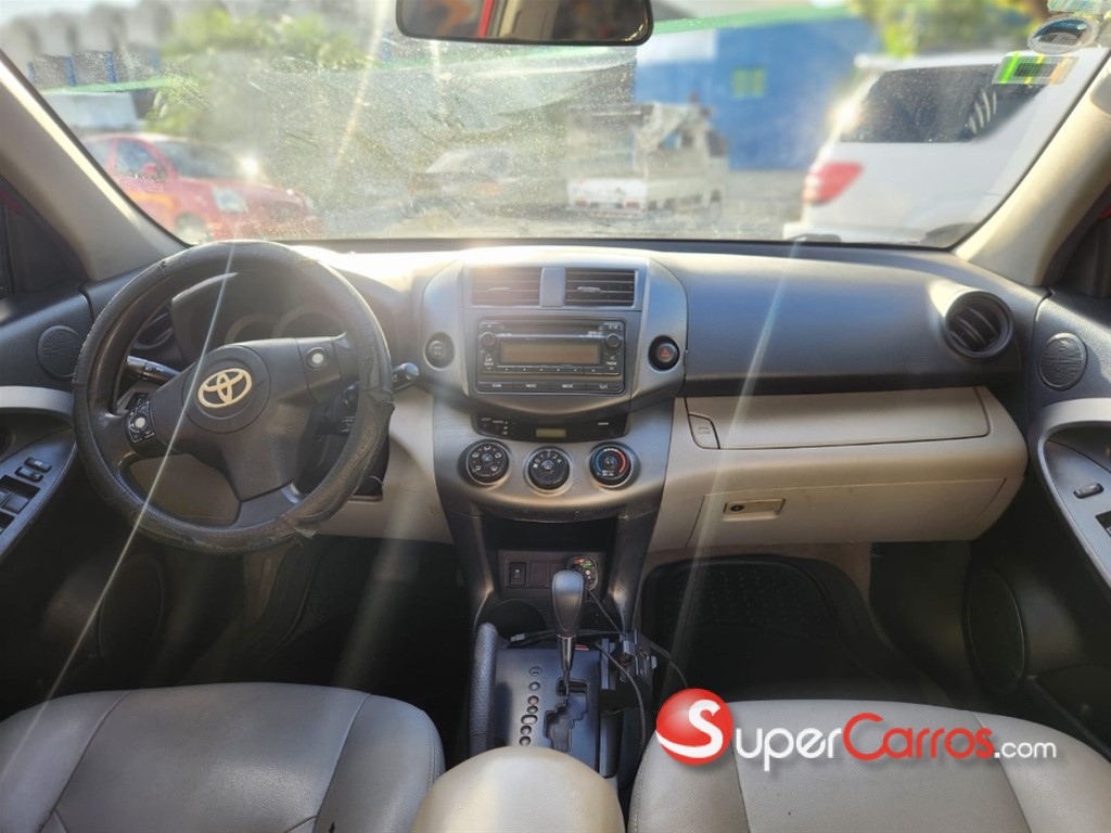 2012 Toyota RAV4 — foto 5 / 12