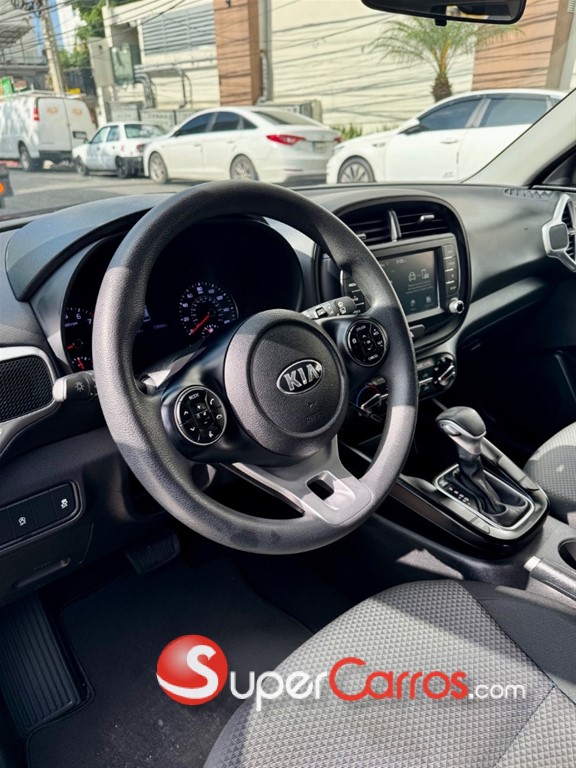 2020 Kia Soul — foto 8 / 10
