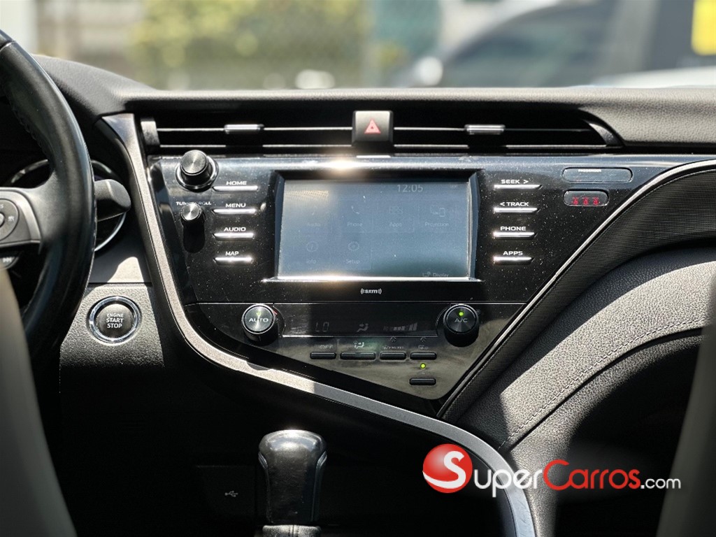 2020 Toyota Camry SE — foto 4 / 12