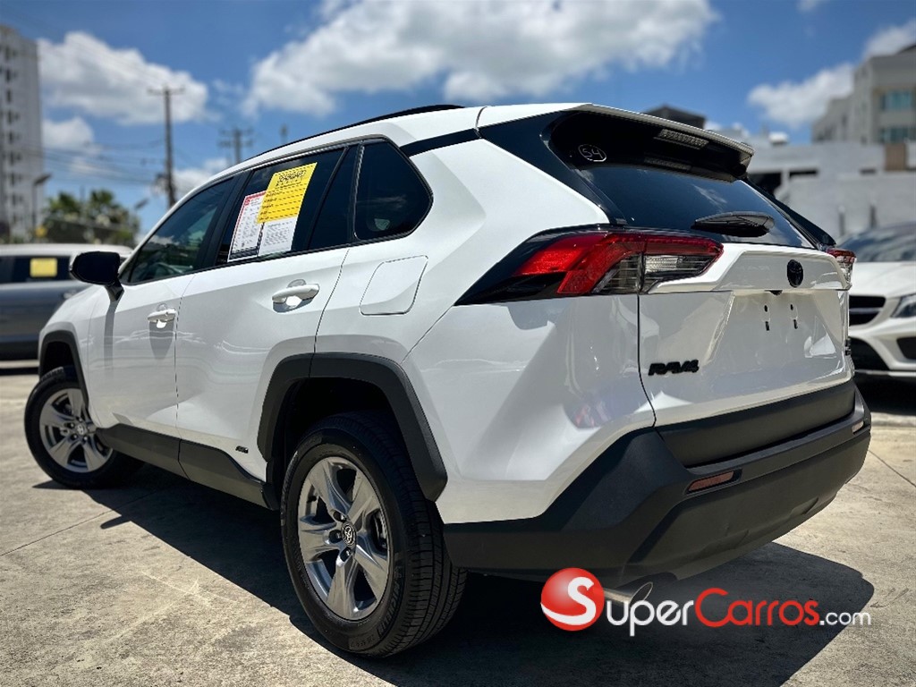 2023 Toyota RAV4 XLE Hybrid — foto 3 / 12