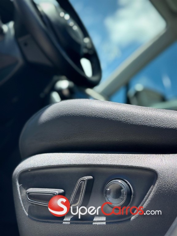 2023 Toyota RAV4 XLE Hybrid — foto 9 / 12