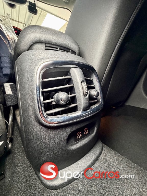 2020 Mini Cooper Clubman D — foto 7 / 12