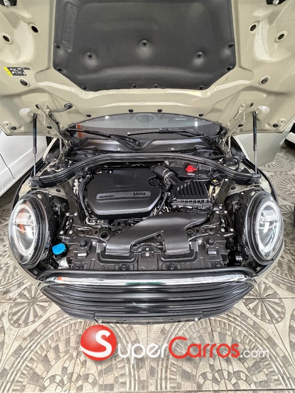 2020 Mini Cooper Clubman D — foto 11 / 12