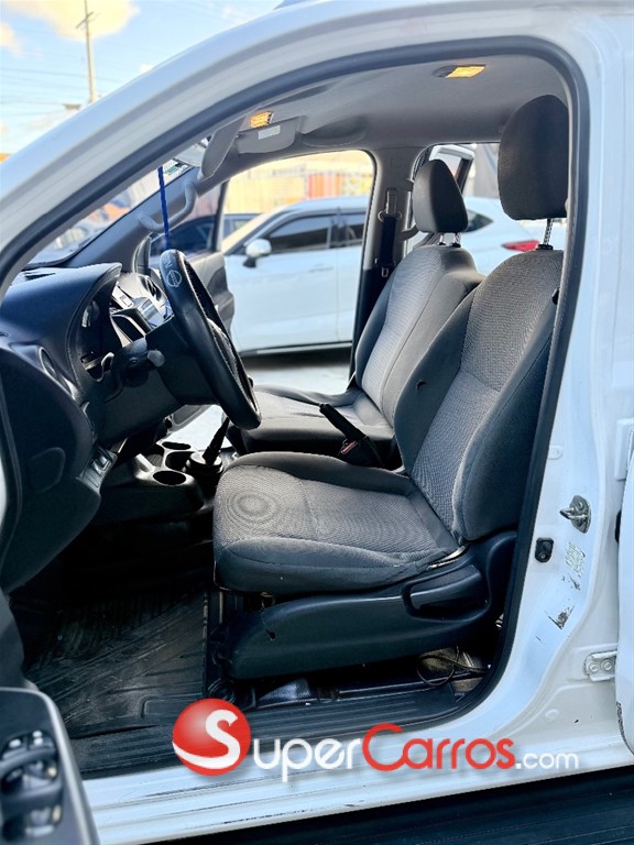 2017 Nissan Frontier NP300 — foto 5 / 12