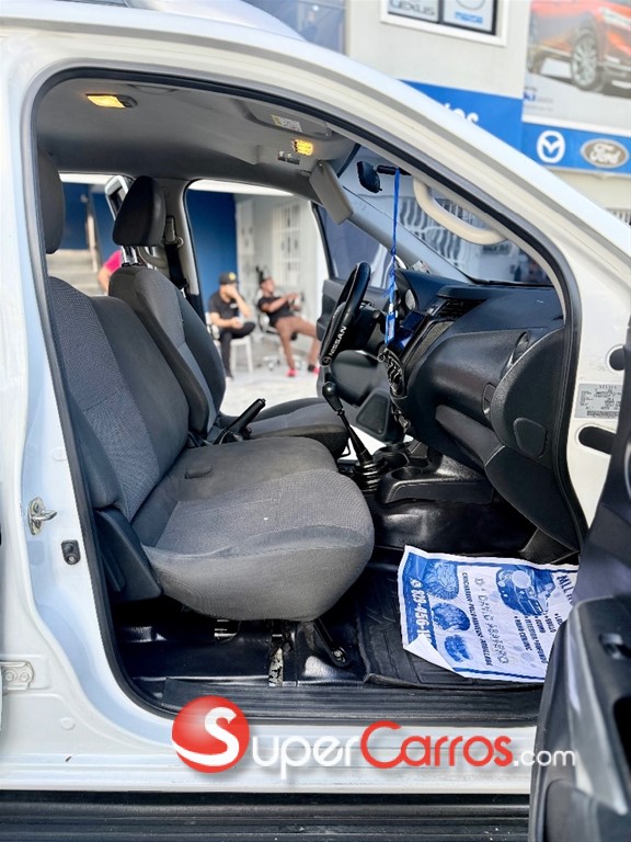 2017 Nissan Frontier NP300 — foto 9 / 12